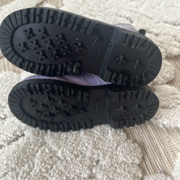 Purple boots - Picture 6 of 9